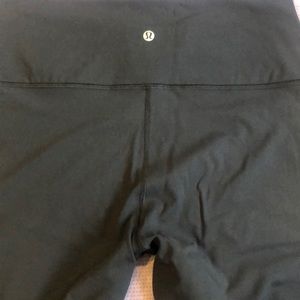 Black almost new Lululemon leggings